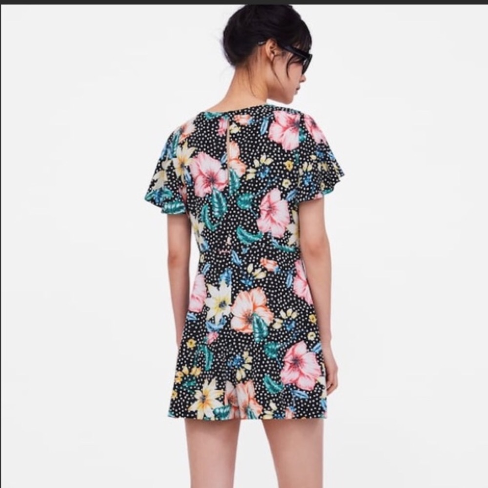 ❤️SOLD❤️Super cute Zara Basic Romper, size S - Picture 2 of 7